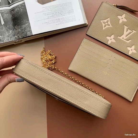 LOUIS VUITTON FÉLICIE POCHETTE 0211